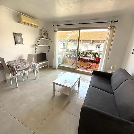 Centre Garibaldi Port